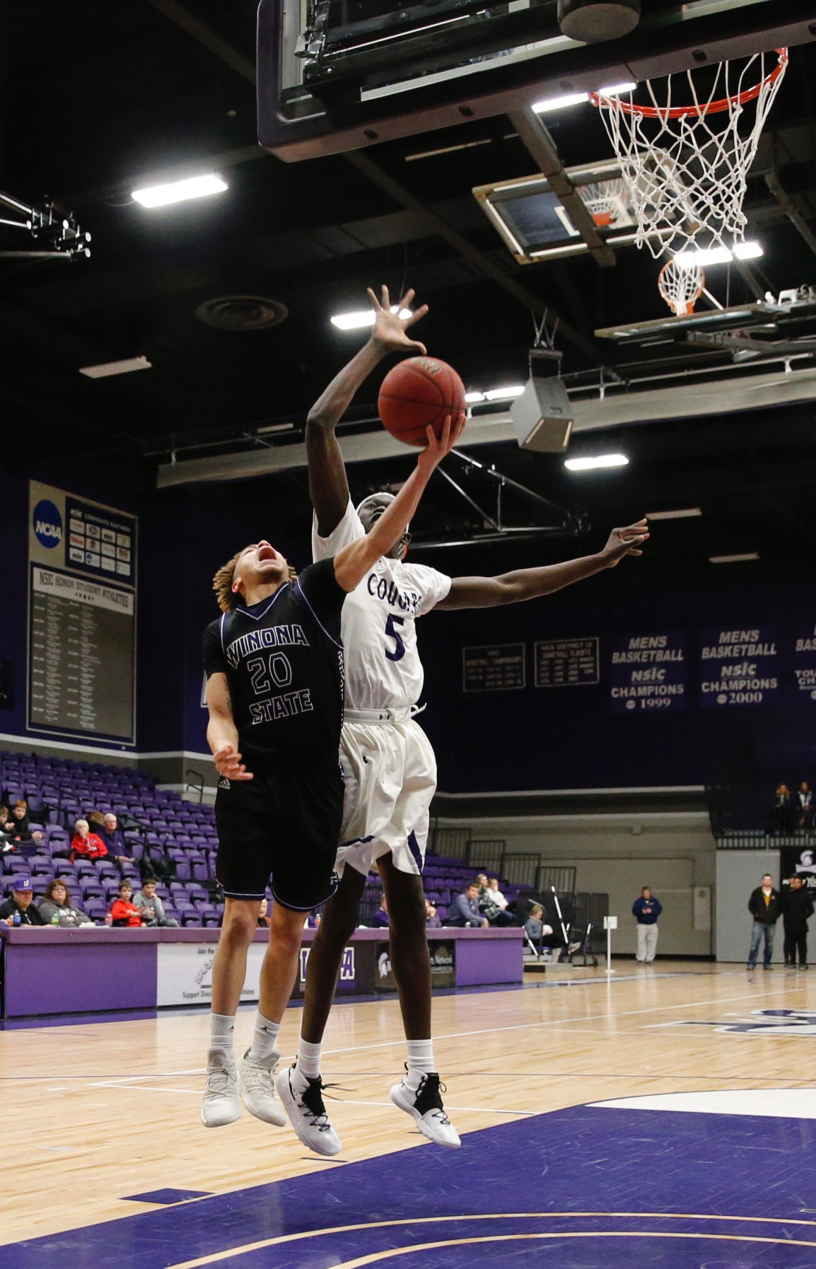 WSU MBB vs USF 13